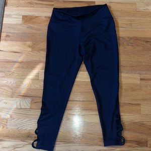 I am selling navy blue leggings
